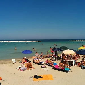 Fra Sole E Stelle , Bari Italia